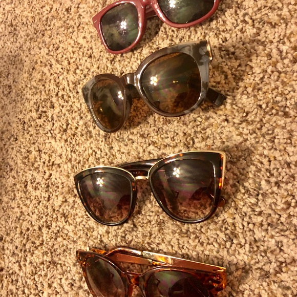 Women’s Sunglasses - Picture 2 of 2